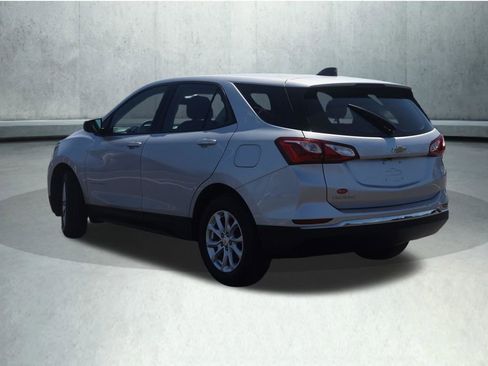 Used 2018 Chevrolet Equinox LS FWD image 12