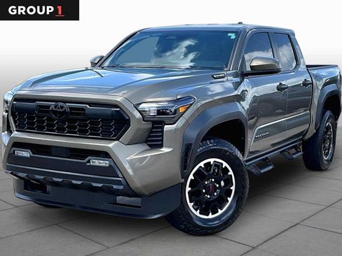 Certified 2024 Toyota Tacoma TRD Off-Road AWD/4WD image 1