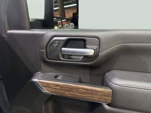 Used 2020 Chevrolet Silverado 2500 High Country w/ Technology Package AWD/4WD image 40