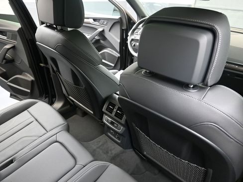 Used 2025 Audi Q5 2.0T Premium Plus w/ Premium Plus Package image 15