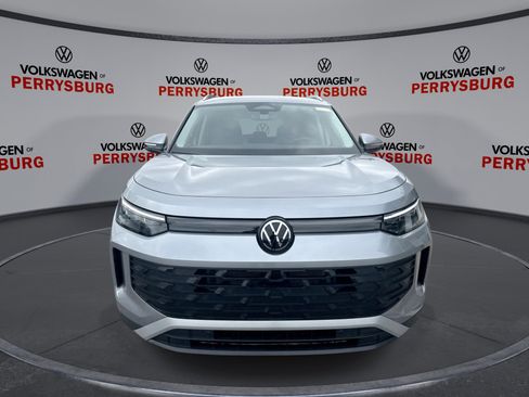 New 2025 Volkswagen Tiguan S w/ 18" Wheel Package image 3
