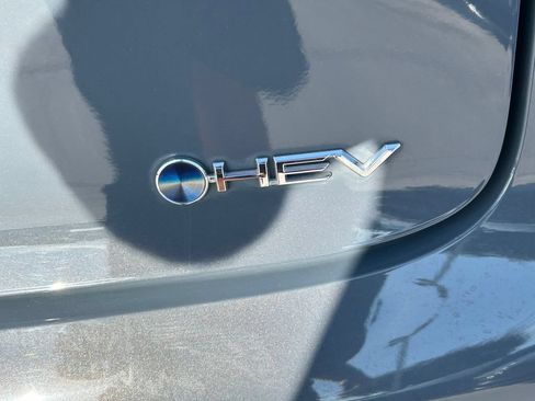 Certified 2023 Toyota Prius LE AWD/4WD image 12