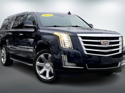 Used 2019 Cadillac Escalade ESV Luxury