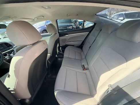 Used 2019 Hyundai Elantra SE w/ Cargo Package image 22