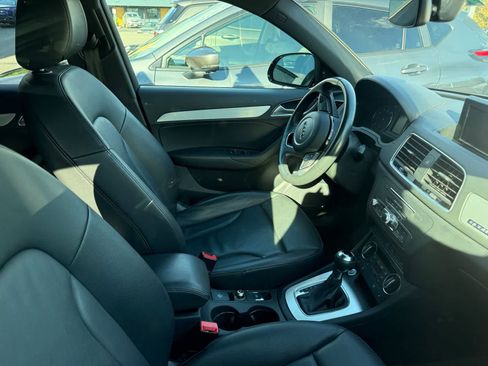 Used 2018 Audi Q3 2.0T Premium Plus w/ Premium Plus Package AWD/4WD image 6