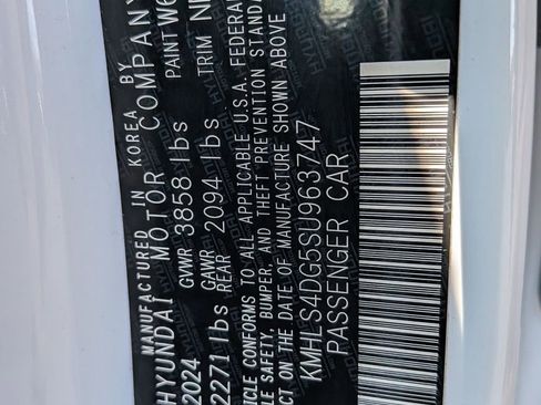 Used 2025 Hyundai Elantra SEL image 29