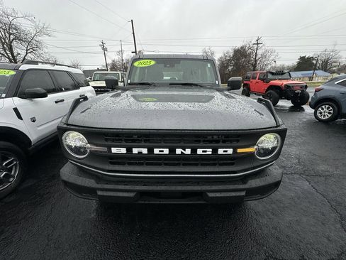 New 2025 Ford Bronco 4-Door image 25