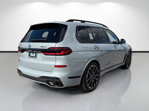 New 2026 BMW X7 xDrive40i w/ Executive Package image 3