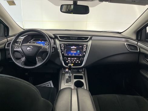 Used 2019 Nissan Murano SV image 32