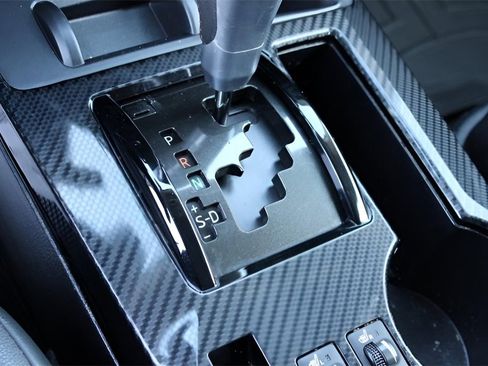 Certified 2018 Toyota 4Runner TRD Off-Road Premium image 16