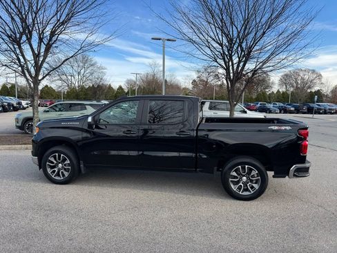 Used 2022 Chevrolet Silverado 1500 LT image 8