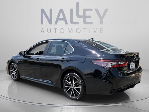 Certified 2023 Toyota Camry SE FWD image 3