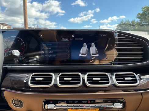 New 2026 Mercedes-Benz GLS 450 4MATIC image 39