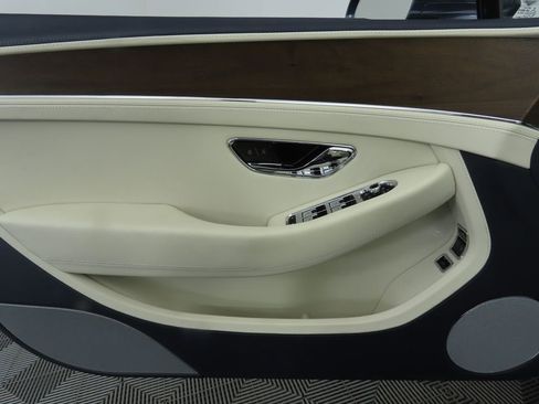 Certified 2022 Bentley Continental GT image 32