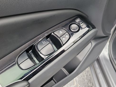 Certified 2023 Nissan Altima 2.5 SV AWD/4WD image 18