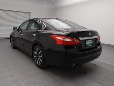 Used 2016 Nissan Altima 2.5 SV image 5