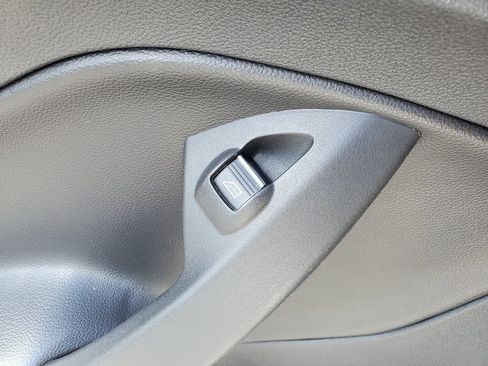 Used 2014 Ford Escape Titanium FWD image 16
