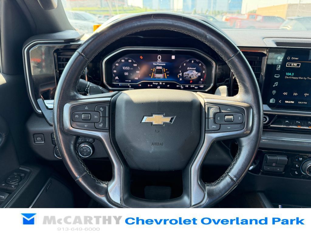 Used 2023 Chevrolet Silverado 1500 High Country w/ High Country Premium Package AWD/4WD image 12