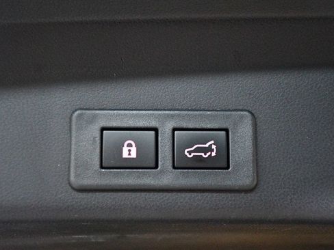 Used 2022 Subaru Ascent Limited w/ Technology Package AWD/4WD image 79