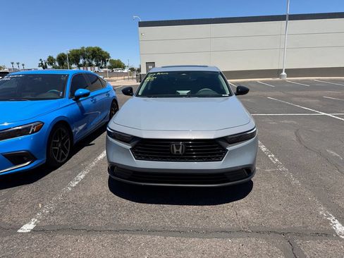 Used 2025 Honda Accord SE image 2