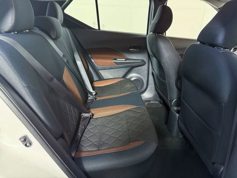 Used 2018 Nissan Kicks SR image 29