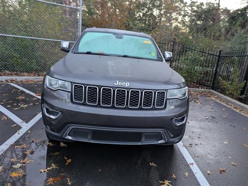 Used 2019 Jeep Grand Cherokee Limited image 2