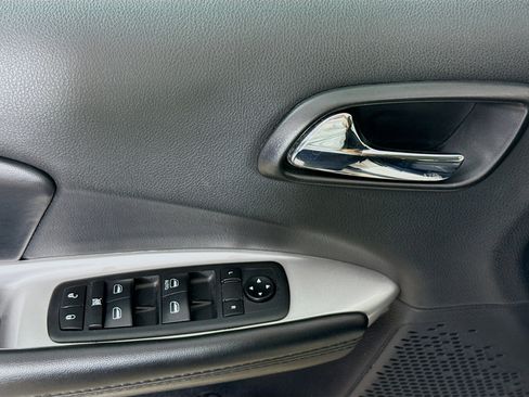 Used 2020 Dodge Journey SE w/ SE Popular Equipment Group image 20