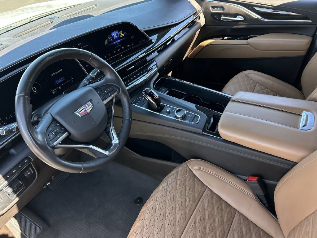 Used 2022 Cadillac Escalade ESV Sport w/ Touring Package AWD/4WD image 10