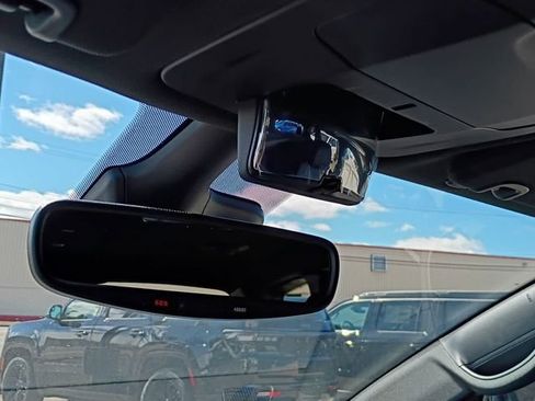 New 2026 Chrysler Pacifica Select FWD image 25