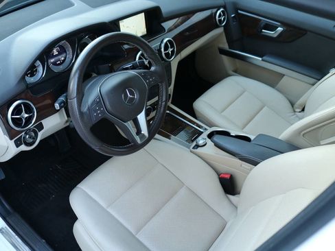 Used 2015 Mercedes-Benz GLK 350 GLK 350 4MATIC AWD 4dr SUV image 10