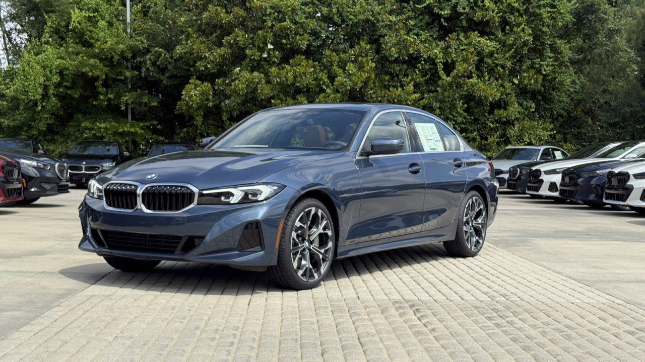 New 2026 BMW 330i Sedan w/ Premium Package RWD image 2