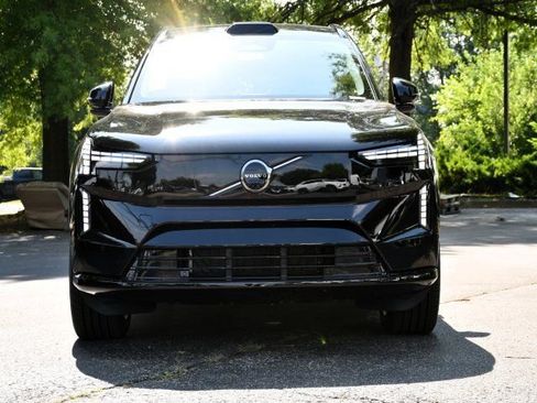 New 2025 Volvo EX90 Ultra image 2