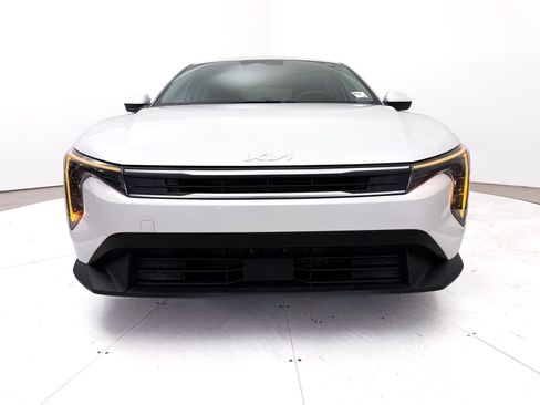 Certified 2025 Kia K4 FWD image 9