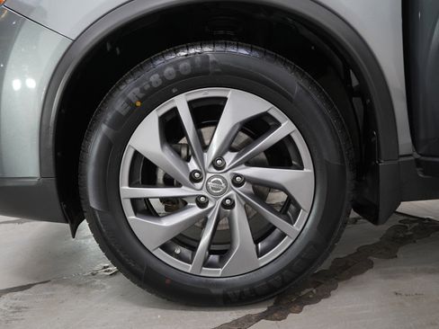 Used 2016 Nissan Rogue SL w/ SL Premium Package AWD/4WD image 30
