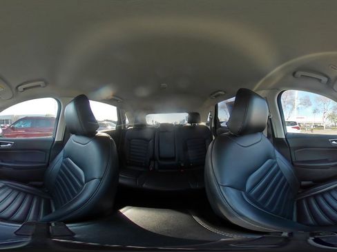 Used 2024 Ford Edge SEL image 43