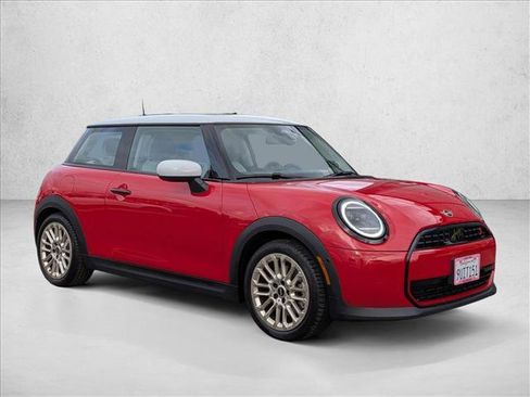 Certified 2025 MINI Cooper S image 3