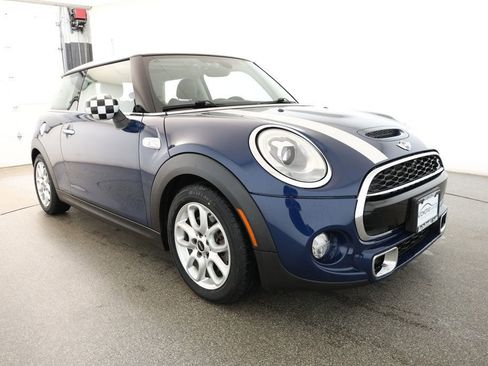 Used 2018 MINI Cooper S image 3