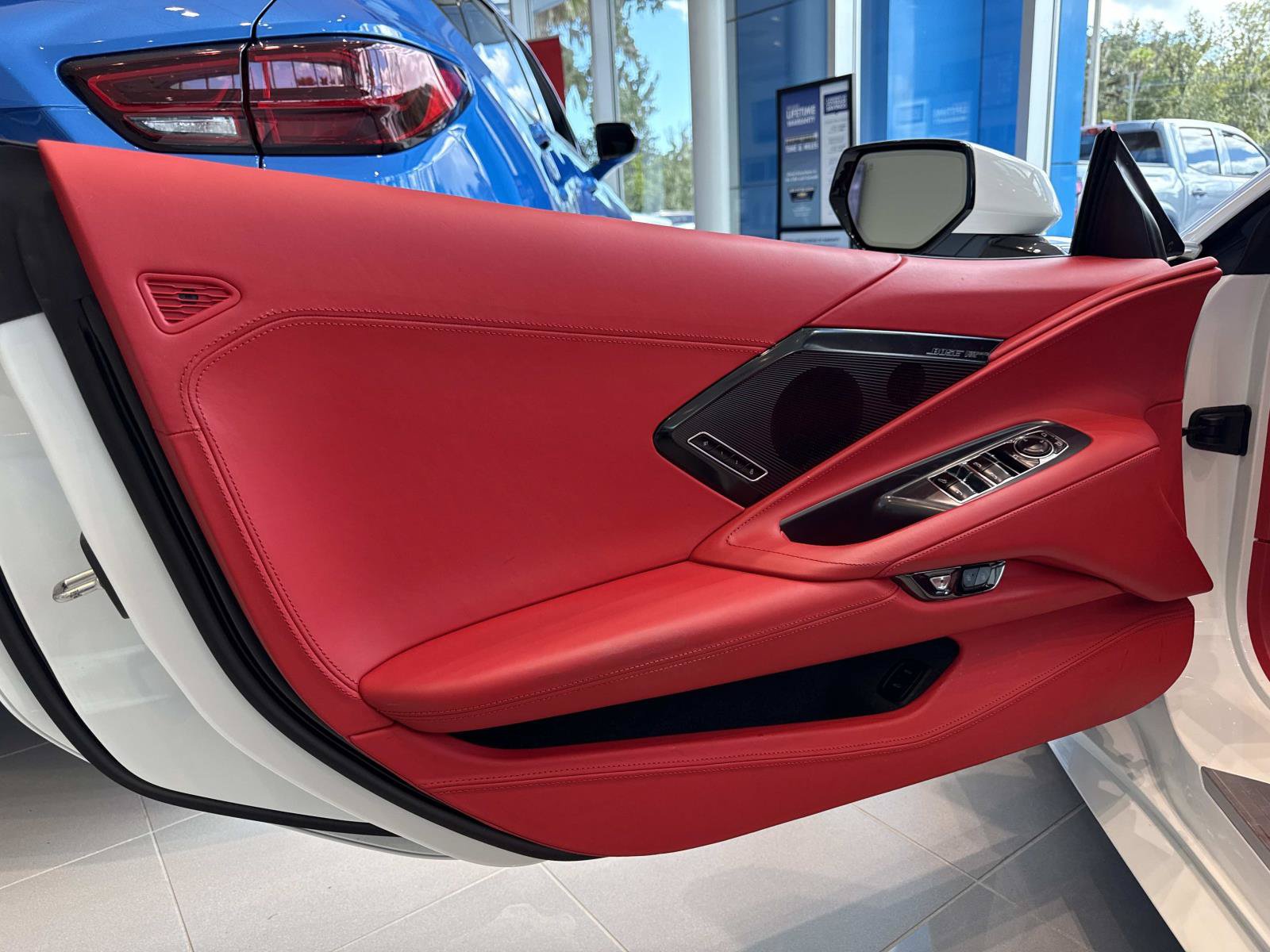 Used 2023 Chevrolet Corvette Stingray Premium Conv w/ Stealth Interior Trim Package RWD image 18