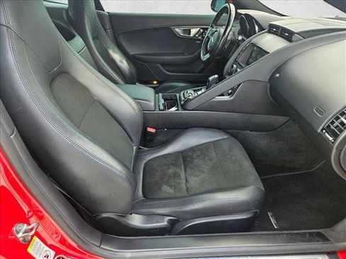 Used 2017 Jaguar F-TYPE Coupe image 17
