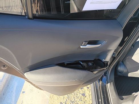 Used 2025 Toyota Corolla SE image 11