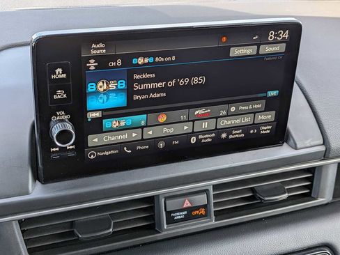 Certified 2025 Honda Pilot Touring image 28