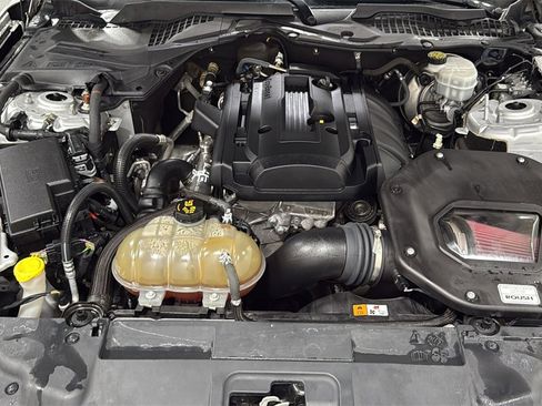 Used 2018 Ford Mustang Coupe w/ Black Accent Pkg image 25