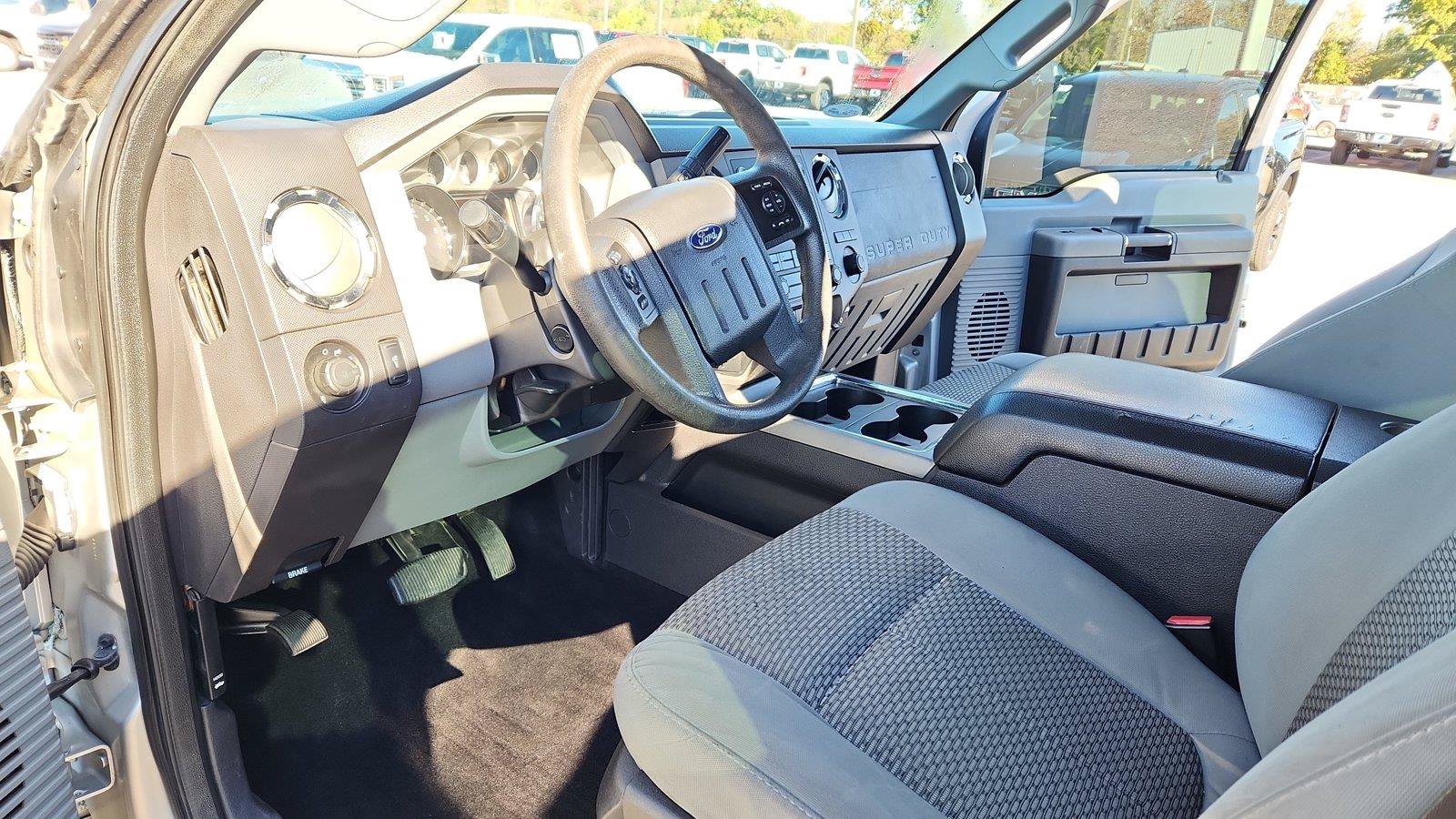 Used 2012 Ford F350 XLT w/ XLT Premium Pkg AWD/4WD image 14