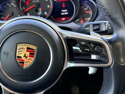 Used 2016 Porsche Cayenne image 27