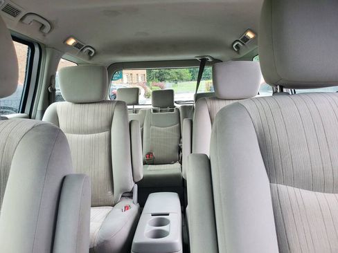 Used 2013 Nissan Quest S FWD image 10