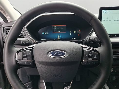 Used 2025 Ford Escape Platinum AWD/4WD image 20