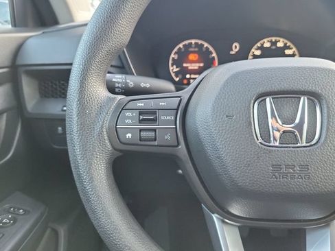 Used 2025 Honda CR-V EX image 15