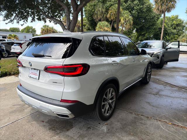 Used 2021 BMW X5 xDrive40i w/ Convenience Package AWD/4WD image 7
