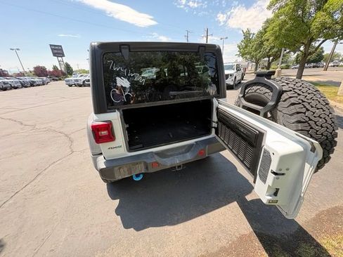 Used 2024 Jeep Wrangler Unlimited Rubicon 4xe AWD/4WD image 7