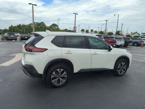 Certified 2021 Nissan Rogue SV FWD image 5